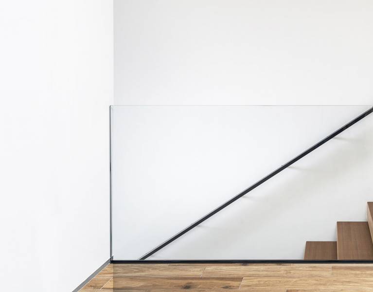 <b>Central Aluminium</b><br> & Glass  Construction