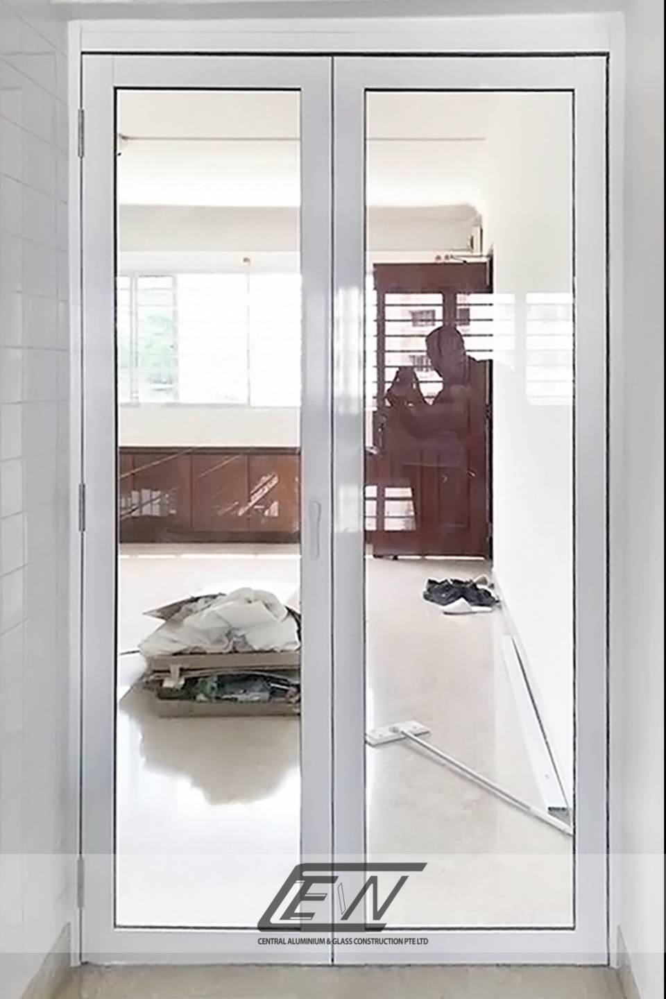 Aluminium Frame Bi-Fold (Top Track）
